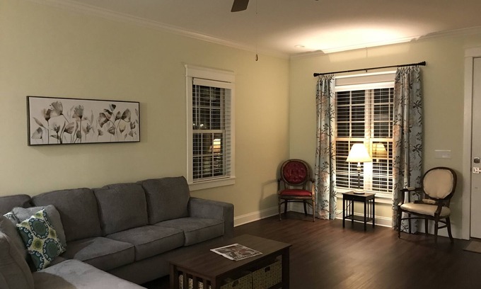 Washington Square Casa | Beautiful home in Historical Garden District of Mobile Alabama