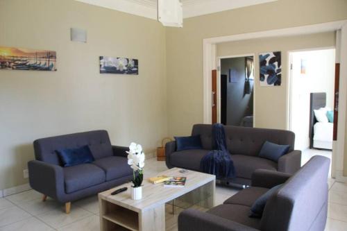 Houghton Estate Villa | Beautiful Home in Houghton