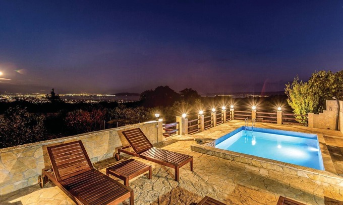 Rudine Casa | Hermosa casa en Kastel Novi