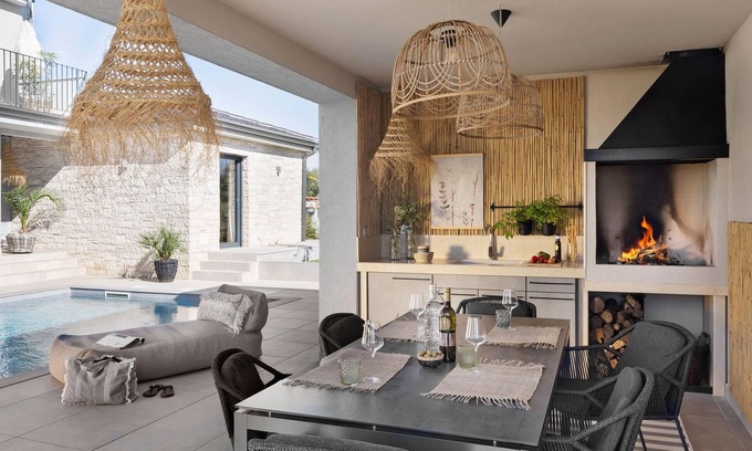Kastelir-Labinci Casa | Hermosa casa en Kastelir con sauna