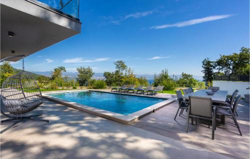 Opric Casa | Beautiful Home In Opric With Wifi