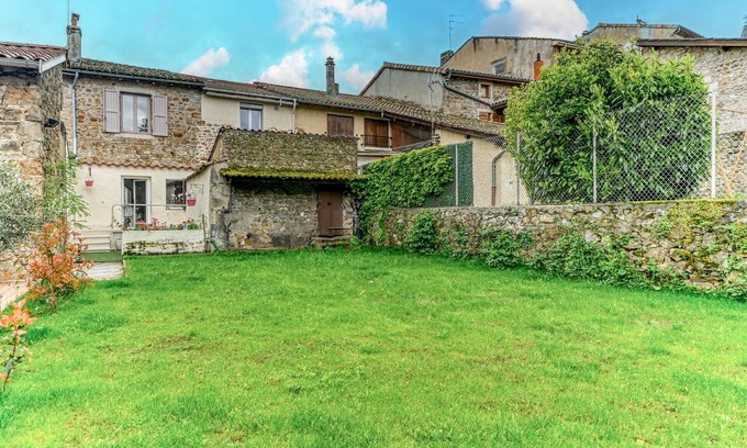 Pelussin Casa | Hermosa casa en Pélussin con cocina.