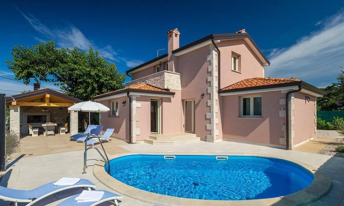 Kosinozici Casa | Hermosa casa en Porec