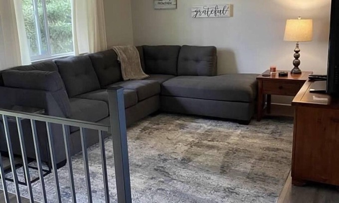 Sturgis Casa | Beautiful home in quiet neighborhood