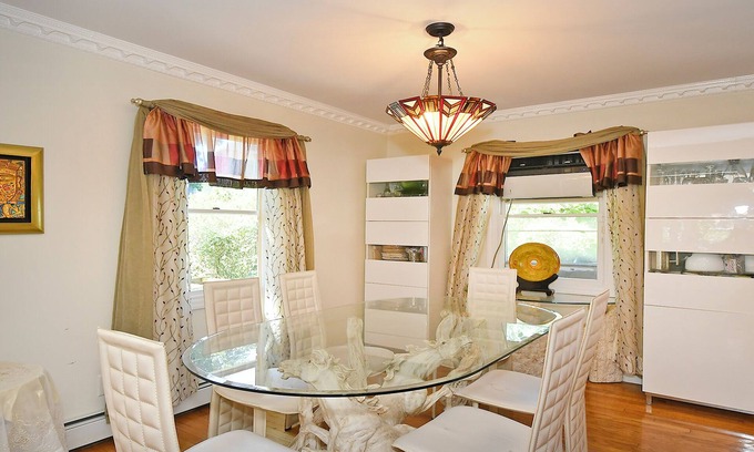 Roslyn Apartamento | Beautiful home in Roslyn Historic Village