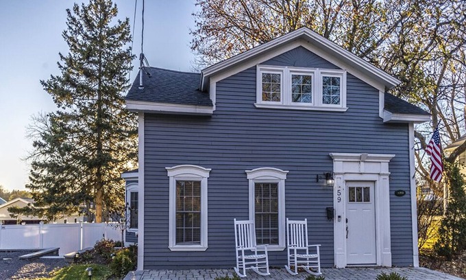 Skaneateles Casa | Beautiful Home in Skaneateles. Walking distance to Restaurants, Bars & the Lake!