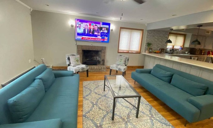 Shirley Casa | Beautiful home in Shirley / Close to Hamptons