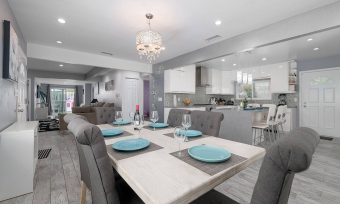 Loma Portal Casa | Beautiful Home in Sunny San Diego