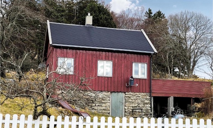 Sveio Casa | Beautiful Home In Sveio With Kitchen