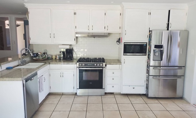 San Carlos Casa | Beautiful Home in the HEART of the Bay Area