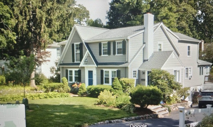 Wellesley Casa | Beautiful Home in Wellesley MA. Just west of downtown Boston. FURNISHED