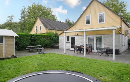 Wemeldinge Casa | Beautiful Home In Wemeldinge With Wifi