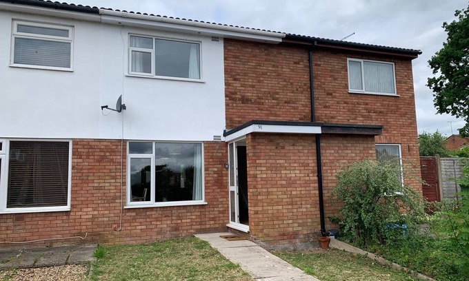 Taunton Casa | Beautiful home near to Musgrove Park Hospital