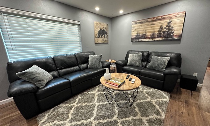 Columbia Casa | Beautiful home on full acre of privacy just steps away from Columbia State Park