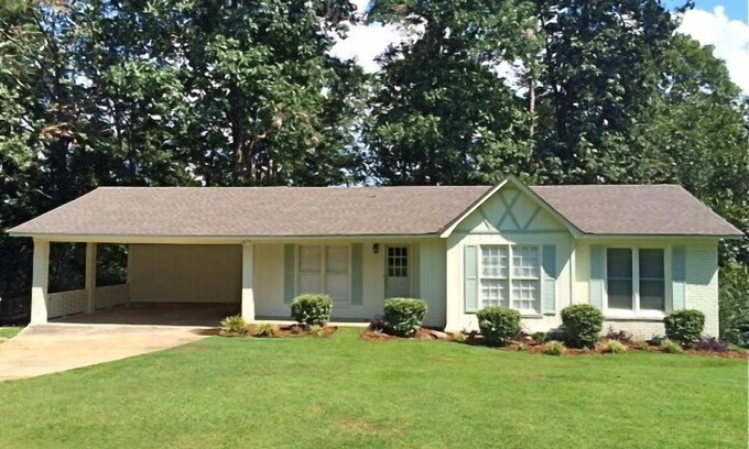 Northport Casa | Hermosa casa en el lago Tuscaloosa ideal para una escapada por fines y reuniones familiares!
