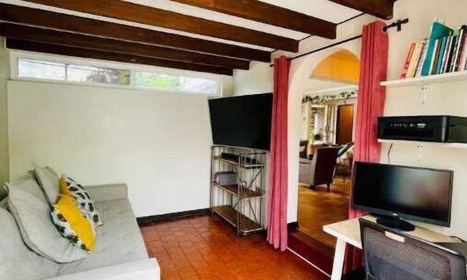 Providencia Casa | Beautiful home overlooking Costanera Center