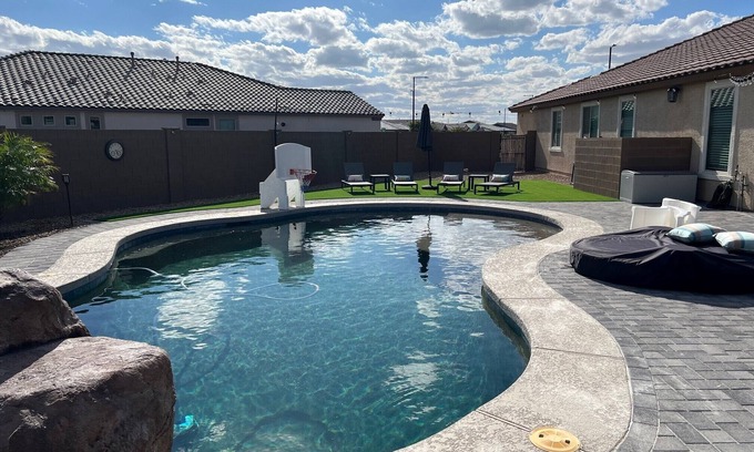 Buckeye Casa | Beautiful home with Hot Tub, Pool, Outdoor Bar, Spring Training, Golf