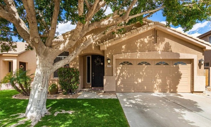Sierra Verde at Arrowhead Ranch Casa | Beautiful Home with Private Pool!
