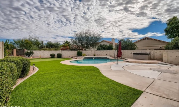 Foothills Casa | Beautiful Home with private pool, hot tub, grill and fire pit on golf course!