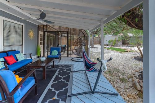 Hidden Forest Casa | Beautiful Home With Sunroom, Gameroom, Yard & Bbq