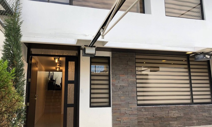 Quito Casa | Hermosa casa, completamente independiente