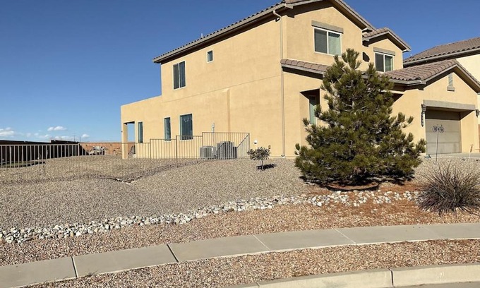 Ranchito Casa | Beautiful house in nice Rio Rancho New Mexico neighborhood