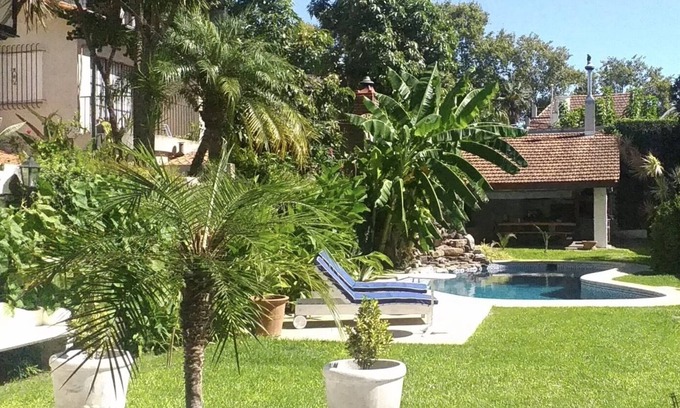 Olivos Casa | Beautiful house in Olivos near the River Plate with pool