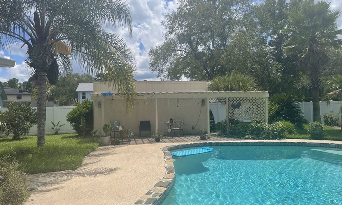 Westside Casa | Beautiful House in Jacksonville with Heated Pool