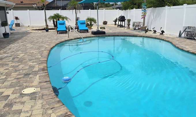 Ormond Beach Casa | Beautiful house/pool/two blocks from the beach/close to Flagler beach/Daytona.