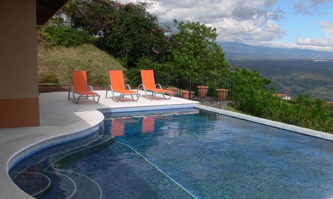 Mercedes Casa | Beautiful house, views, pool, best climate