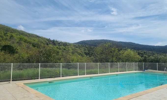 La Liviniere Casa | Beautiful house with views and a shared pool