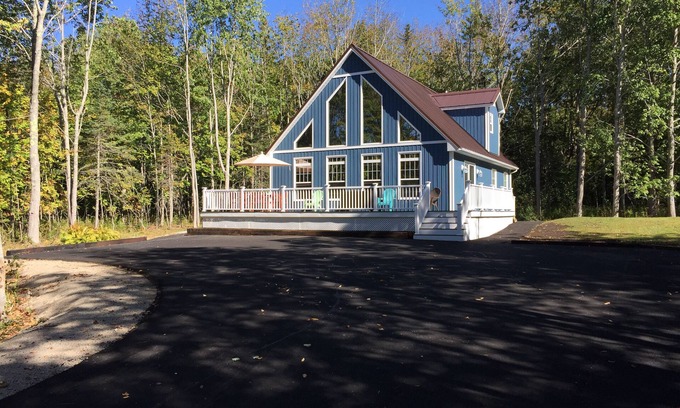 Salsbury Cove Chalet De Esquí | Otoño de nueva construcción 2016 Beautiful Bar Harbor Chalet para 8 personas