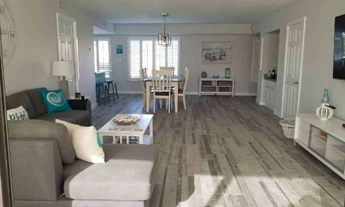 Fort Pierce Condominio | Isla hermosa Escape en Beachfront Resort