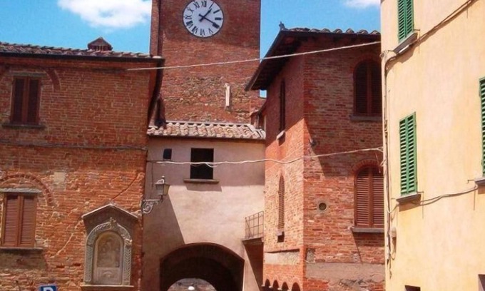Marciano della Chiana Casa | Beautiful home in a medieval village - excellent quality-price ratio
