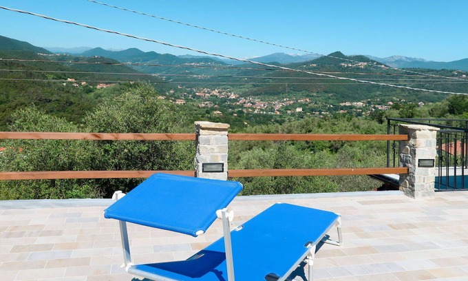 Villanova d'Albenga Apartamento | Acogedor apartamento para 6 personas con A/C, WIFI, TV, terraza y aparcamiento