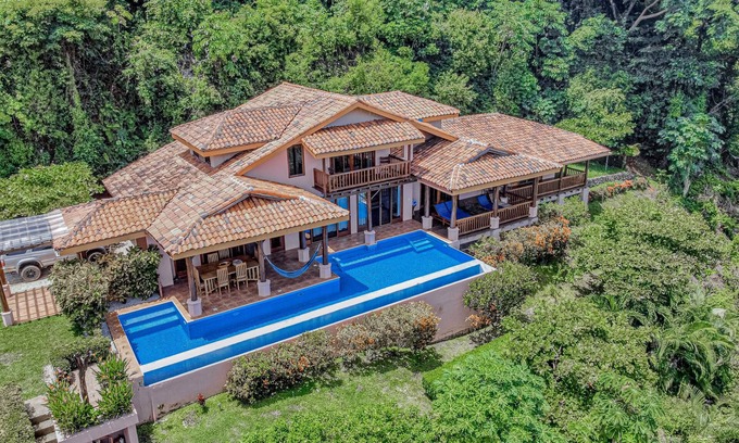Islita Casa | Beautiful jungle home by Islita Beach with ocean view & private infinity pool