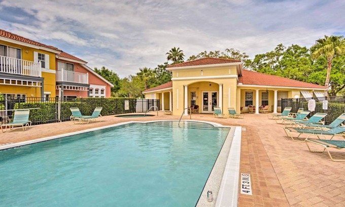 Kissimmee Casa | Beautiful Kissimmee Townhome Near Theme Parks!