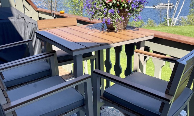 Birchwood Casa | Beautiful Lake Front 2 BR Condo on golf course with pool and hot tub in building