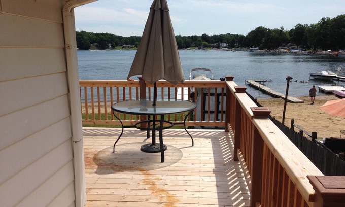 Sister Lakes Casa | Hermoso lago Casa En Todo Deportes Poco Crooked Lake
