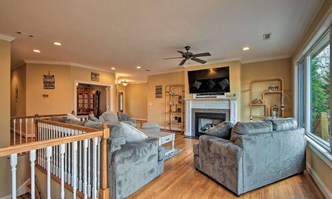 Saxony Forest Casa | ¡NUEVO LISTADO! ** Hermosa Lake Keowee Home Sleeps 15 **