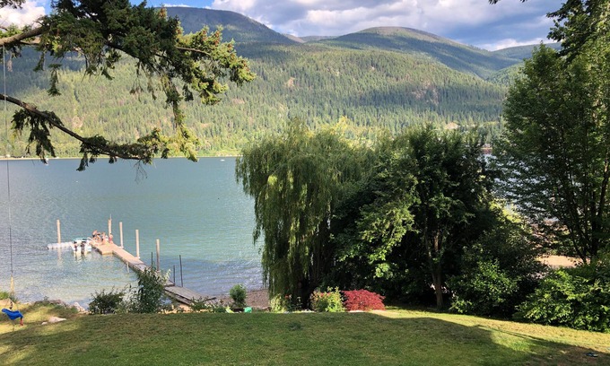Nelson Casa | Beautiful Lakefront Suite Minutes from town !
