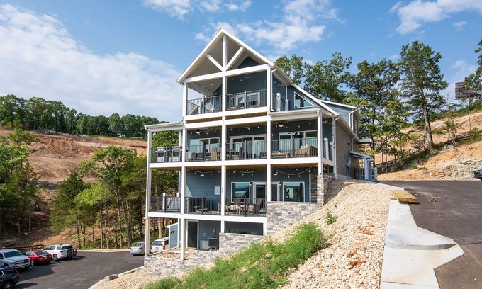 Table Rock Casa | Hermoso Lakeview 10 Master Suites / Jacuzzi privado / Piscina al aire libre / cubierta