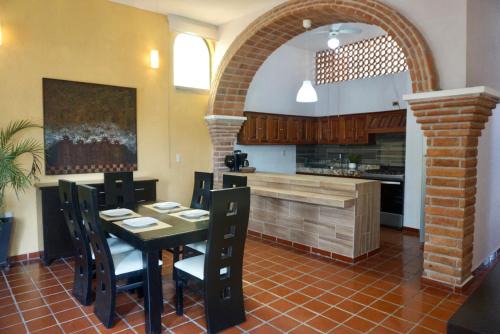 Colonia 5 de Diciembre Apartamento | Beautiful Local Apartment with Ocean View & Rooftop Terrace