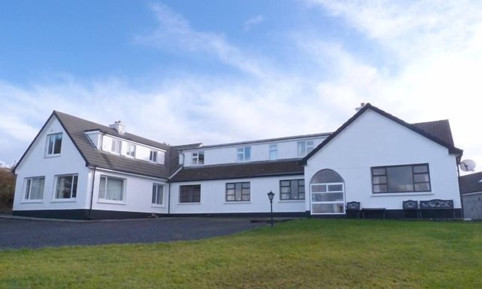 Cloonamanagh Apartamento | Beautiful location with mountains & sea views