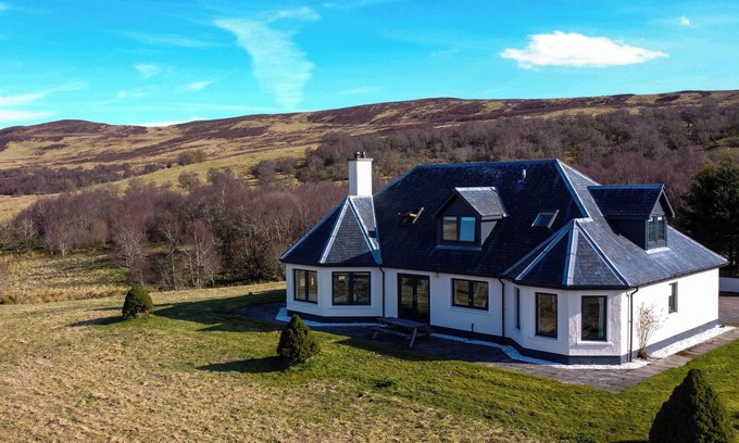 Lairg Cabina | Beautiful Lodge nestled in a private Estate in the Scottish Highlands,
