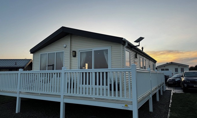 Crimdon Cabina | Beautiful Lodge w/Amazing Coastal Views