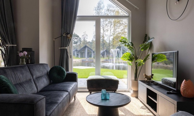 Oirschot Casa | Beautiful lodge with a nice terrace