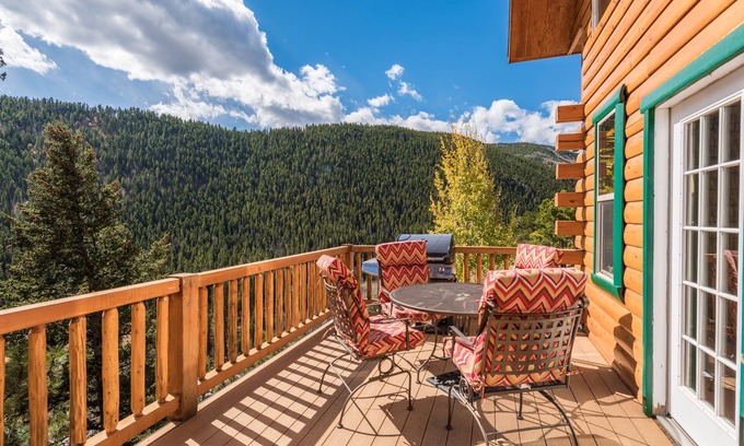 Idaho Springs Casa | Hermosa cabaña de madera enclavada en las montañas, jacuzzi bajo las estrellas