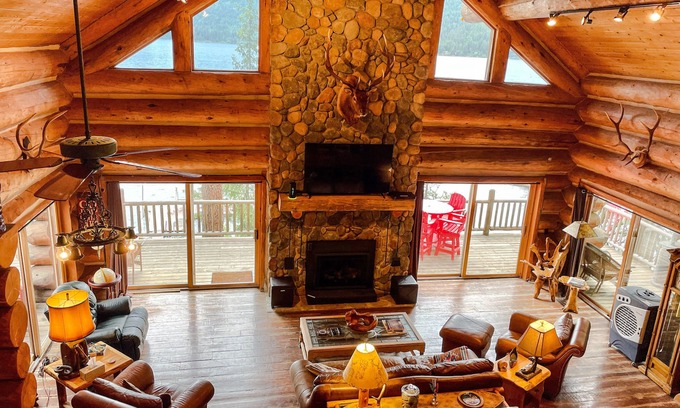 Coeur d'Alene Casa | Beautiful Log Cabin w/ Beachfront & Stunning Lake Views in Coeur d'Alene Idaho.