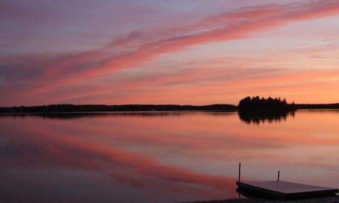 Orr Cabina | Cabañas de madera hermosa en Pelican Lake en Minnesota Orr